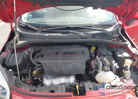 2016 Fiat 500X Trekking Plus z USA, uszkodzony, nr VIN ZFBCFXET5GP392369